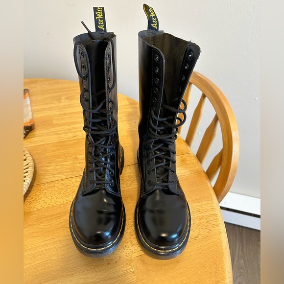 Doc Martens for sale - great condition - Picture 3 of 4